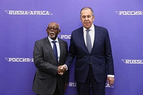 Meeting between H.E. Sergey LAVROV, Minister of Foreign Affairs of the Russian Federation, and H.E. Lejeune MBELLA MBELLA, Minister of External Relations of the Republic of Cameroon
