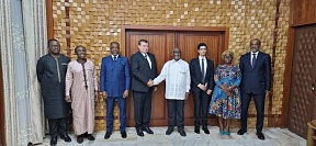 Meeting between Mr. Anatoly BASHKIN, Russian Ambassador in Yaounde, and Mr. Lejeune MBELLA MBELLA, Minister of External Relations of Cameroon