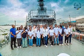 	 Students from the Russian International School Galaxy visit the Russian Navy training ship Smolny